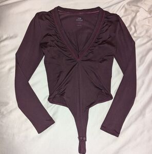 Good American V Neck Maroon Bodysuit